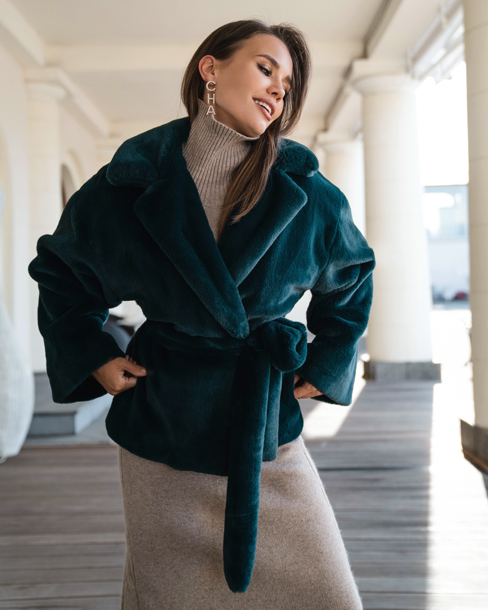 Укороченная шуба из экомеха (изумруд)